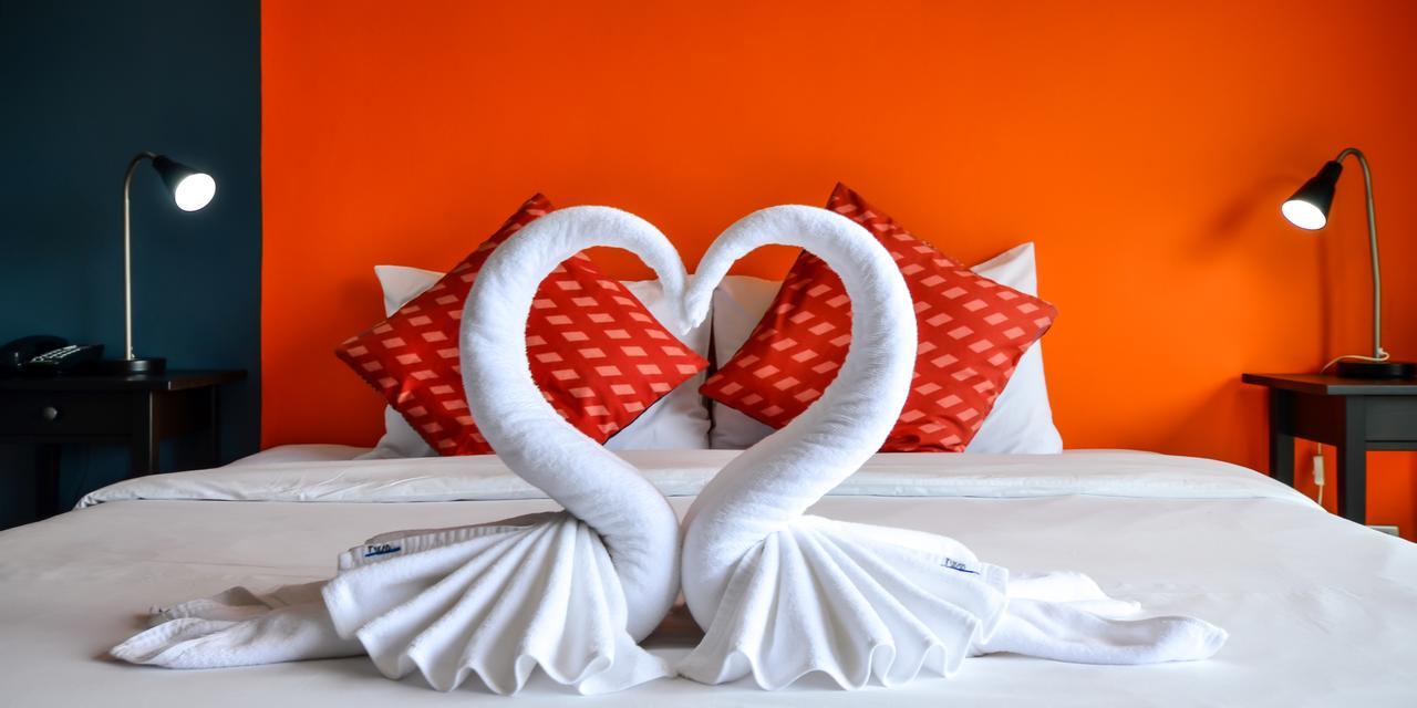 Two Color Patong Hotel Luaran gambar